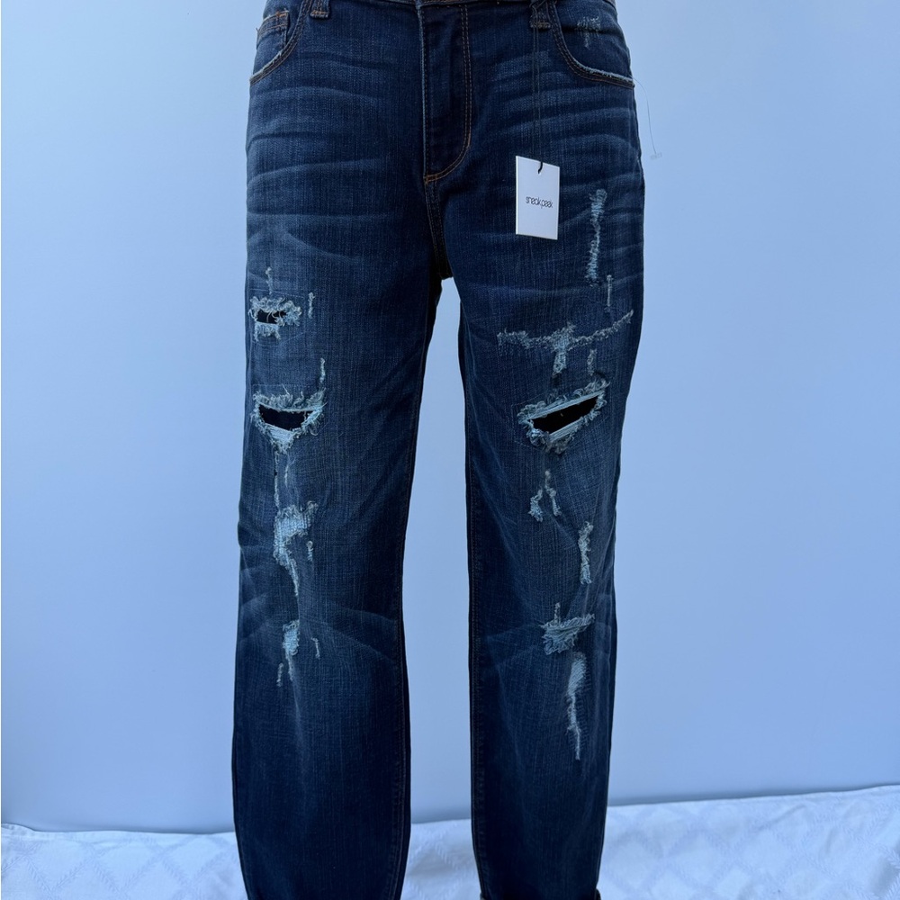 Sneak Peek Sexy Boyfriend High Rise Distressed Cropped Jeans Size 7/Medium